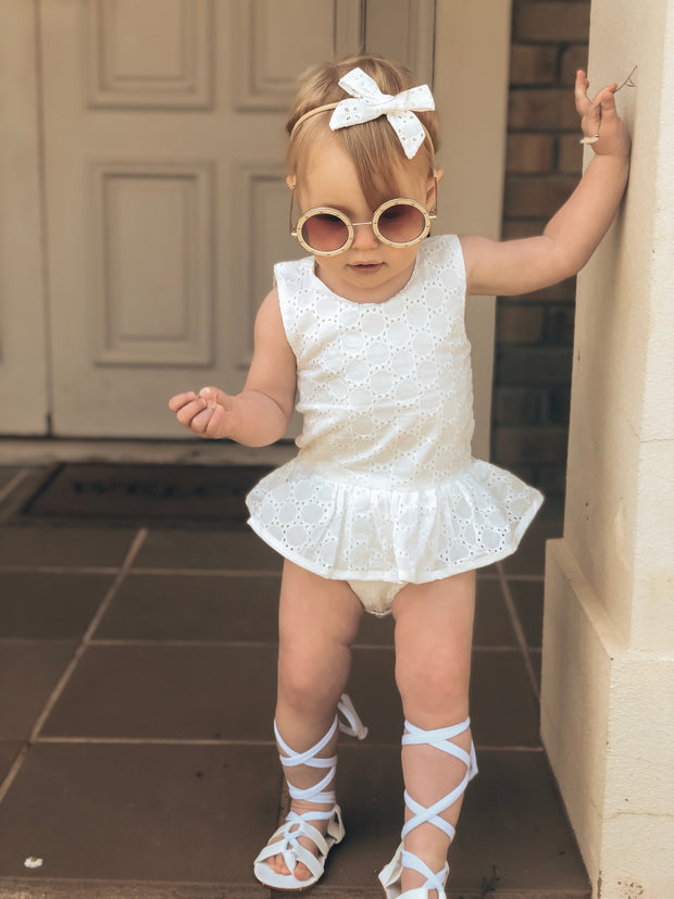 The Eyes of Claire : Studded Pattern Cream Frame Gradient Lens Sunglasses (1-8Yrs)