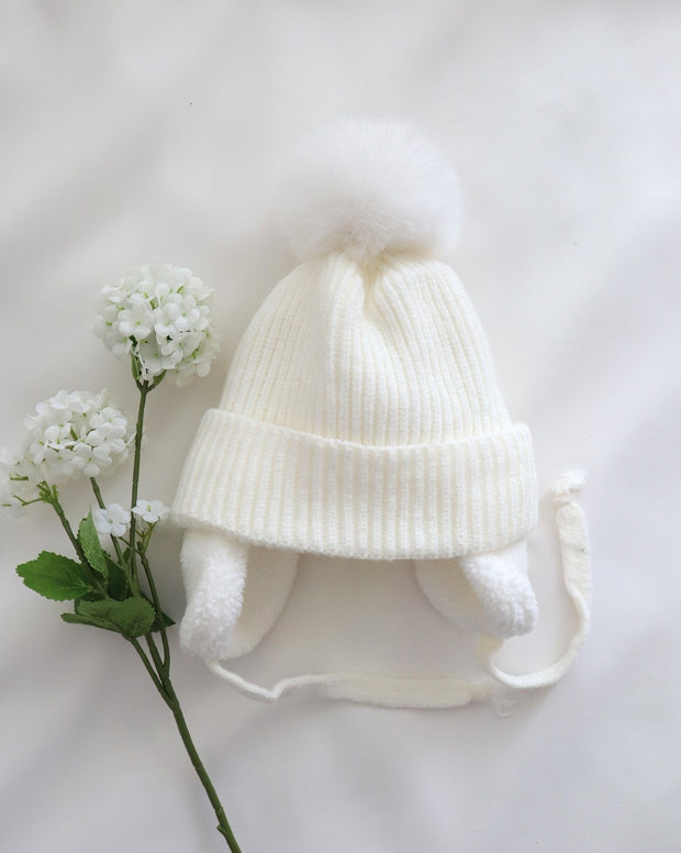 Baby Girls Pom Pom Knitted Fleece Lined Ear Flapped Beanie Hat for Autumn Winter.