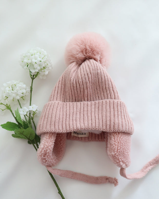 Baby Girls Pom Pom Knitted Fleece Lined Ear Flapped Beanie Hat for Autumn Winter.